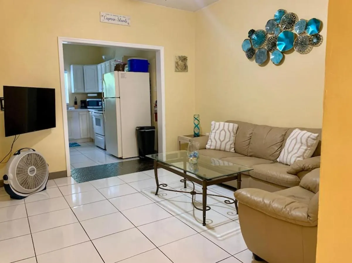 Appartamento Suite 2, Blue Pavilion - Steps To Beach - Car, Value, Service West Bay